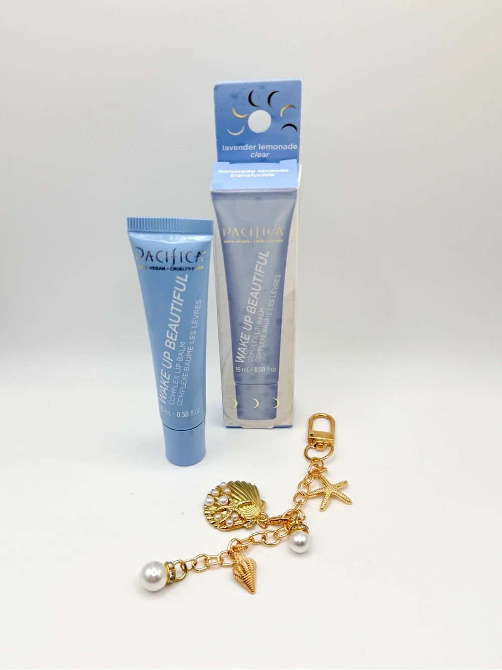 Pacifica Wake Up Beautiful Lip Balm + 33 Tabs 